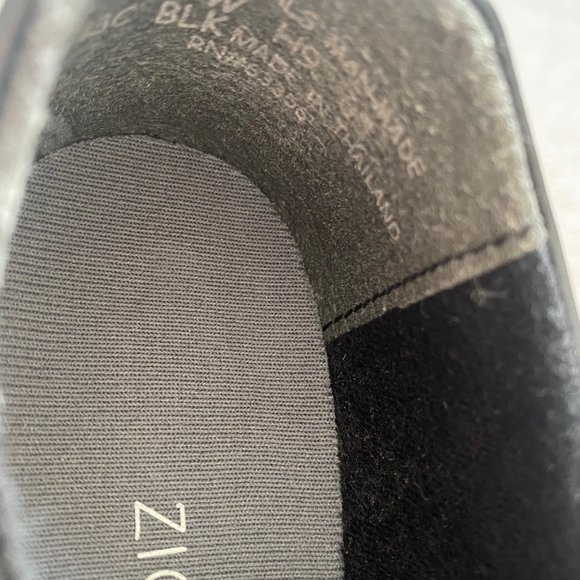 Tap Shoes - Picture 2 of 8